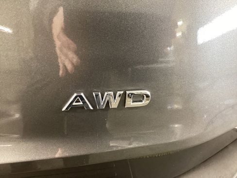 Used 2022 Nissan Rogue S image 32