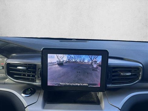 Used 2021 Ford Explorer XLT w/ Equipment Group 202A image 13