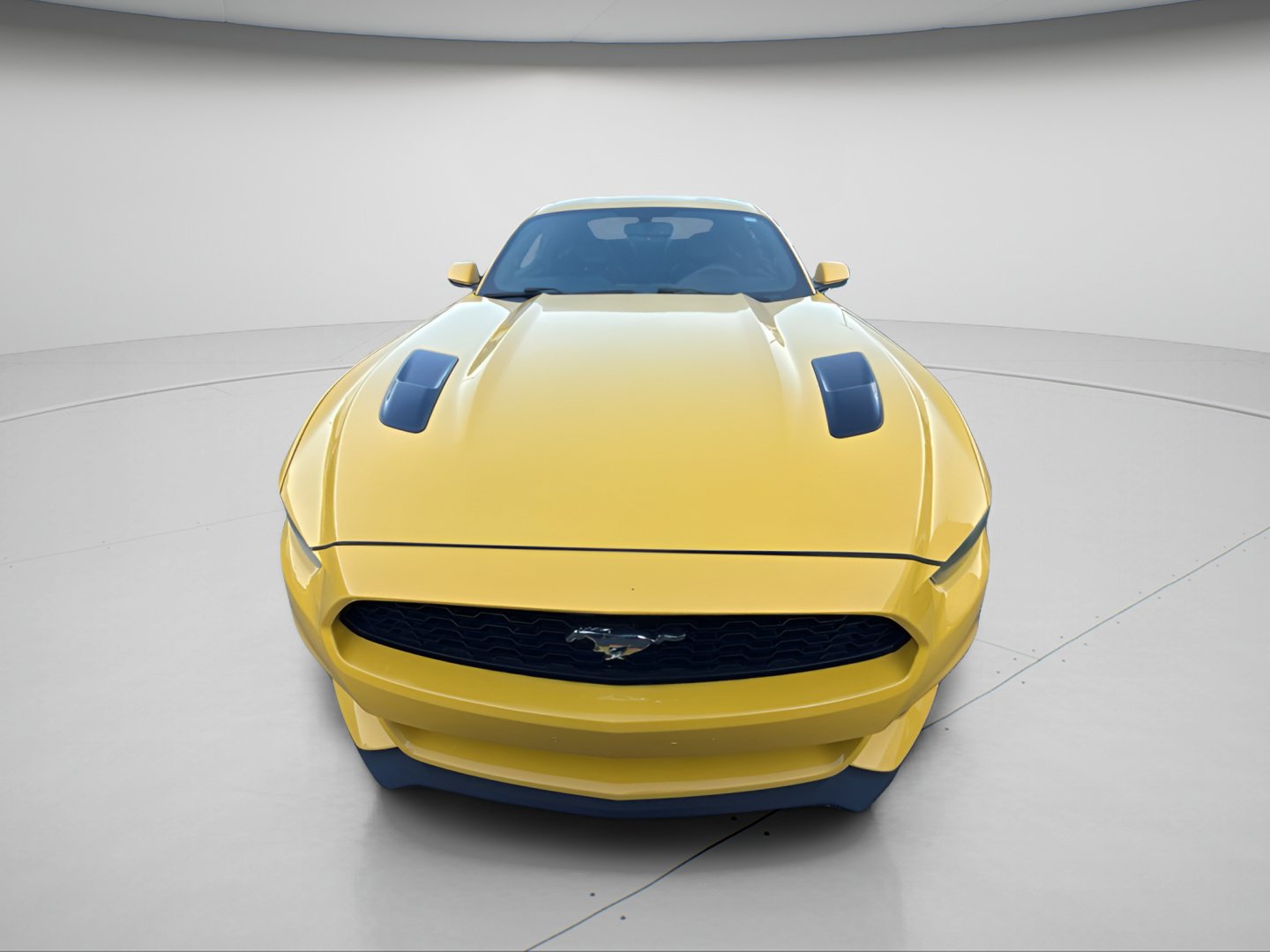 Used 2016 Ford Mustang Premium RWD image 3