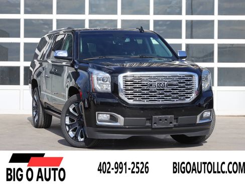 Used 2019 GMC Yukon XL Denali w/ Denali Ultimate Package AWD/4WD image 1
