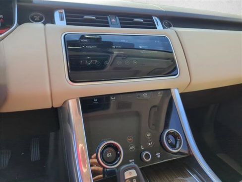 Used 2020 Land Rover Range Rover Sport HSE image 11