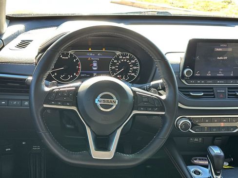 Used 2019 Nissan Altima 2.5 SR w/ SR Premium Package image 23