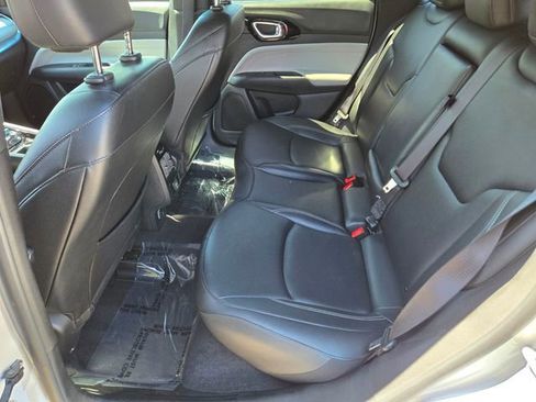 Used 2025 Jeep Compass Limited AWD/4WD image 14