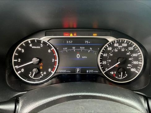 Used 2023 Nissan Altima 2.0 SR FWD image 13