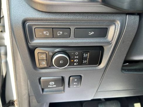 Used 2024 Ford F150 Lariat w/ Equipment Group 502A High AWD/4WD image 38