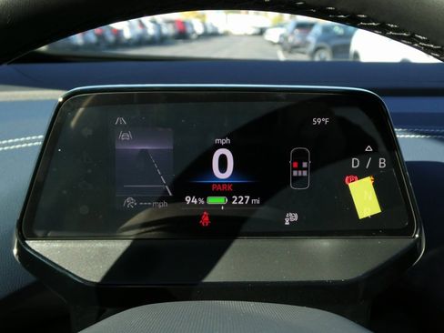 New 2025 Volkswagen ID.4 Pro S image 5