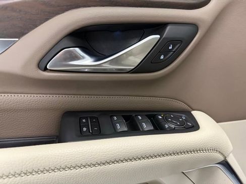Used 2021 GMC Yukon Denali image 15