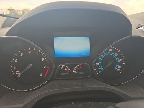 Used 2015 Ford Escape SE w/ Equipment Group 201A image 17