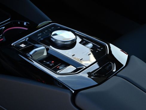 New 2026 BMW 530i w/ M Sport Package image 22