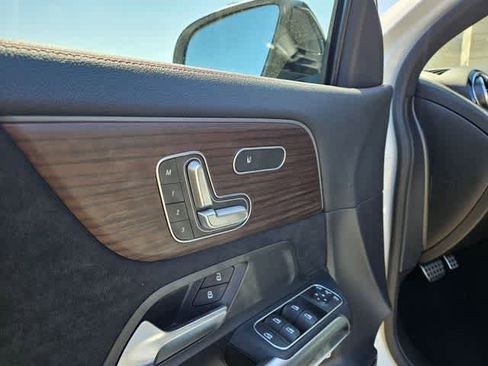 Used 2026 Mercedes-Benz GLA 250 image 15