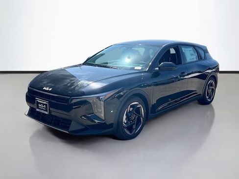 New 2026 Kia K4 EX FWD image 3