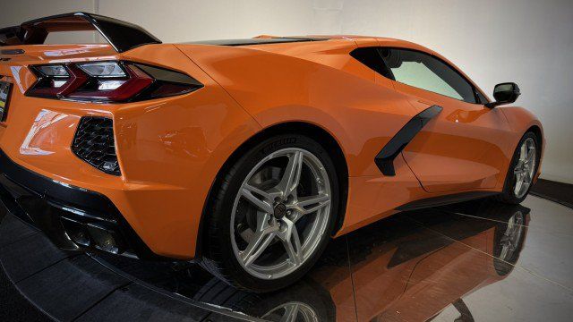 Used 2024 Chevrolet Corvette Stingray Premium Cpe w/ Z51 Performance Package RWD image 24