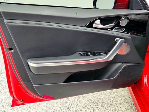 Used 2019 Kia Stinger Premium image 11