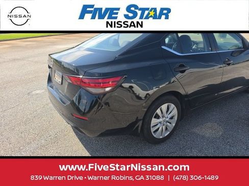 Used 2024 Nissan Sentra S FWD image 11