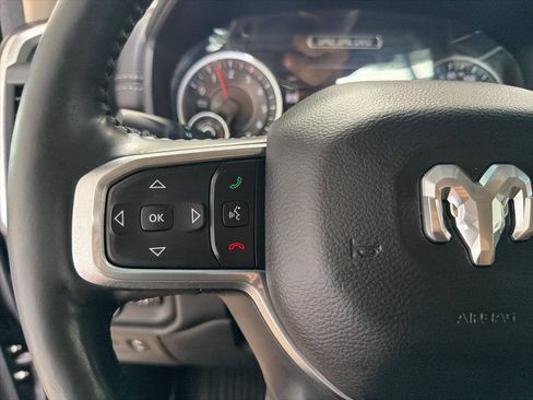 Used 2020 RAM 1500 Laramie AWD/4WD image 16