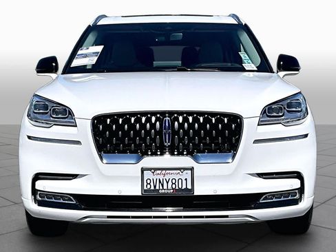 Used 2021 Lincoln Aviator Grand Touring w/ Equipment Group 302A AWD/4WD image 3