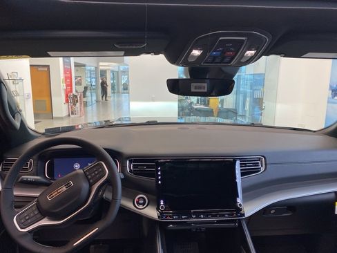 New 2026 Jeep Grand Wagoneer Limited w/ Premium Group II image 26