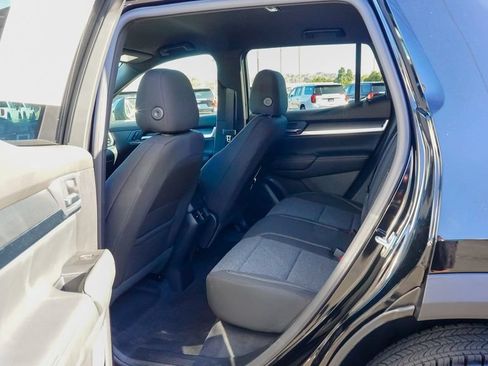 New 2026 GMC Terrain Elevation AWD/4WD image 9