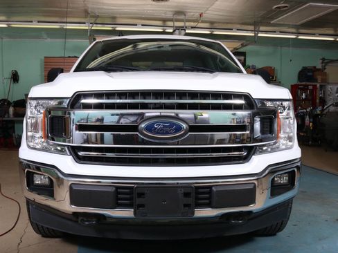 Used 2019 Ford F150 XLT w/ Equipment Group 301A Mid AWD/4WD image 10