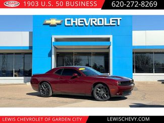 Used 2022 Dodge Challenger SXT w/ Driver Convenience Group video 1