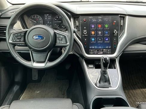 Used 2024 Subaru Outback Premium AWD/4WD image 14