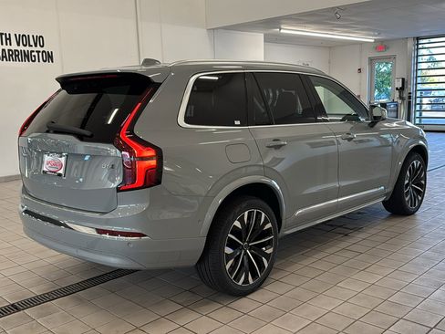 New 2026 Volvo XC90 B6 Plus w/ Protection Package Premier AWD/4WD image 5