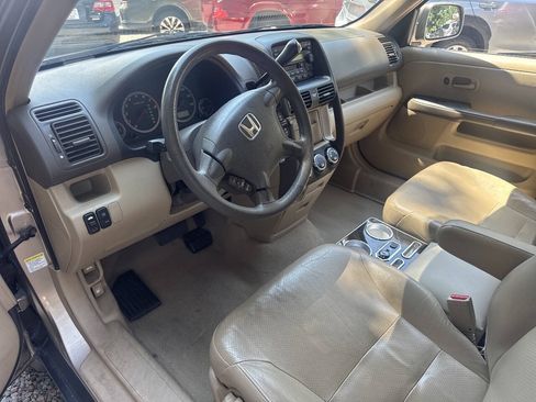 Used 2005 Honda CR-V EX image 17