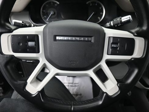 Used 2022 Land Rover Defender 110 S image 16