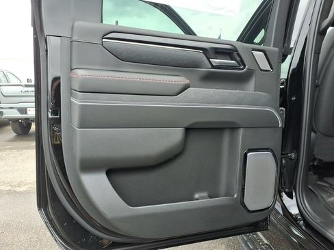 New 2026 GMC Sierra 2500 AT4X AWD/4WD image 18