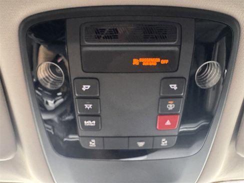 New 2026 Kia Carnival image 24