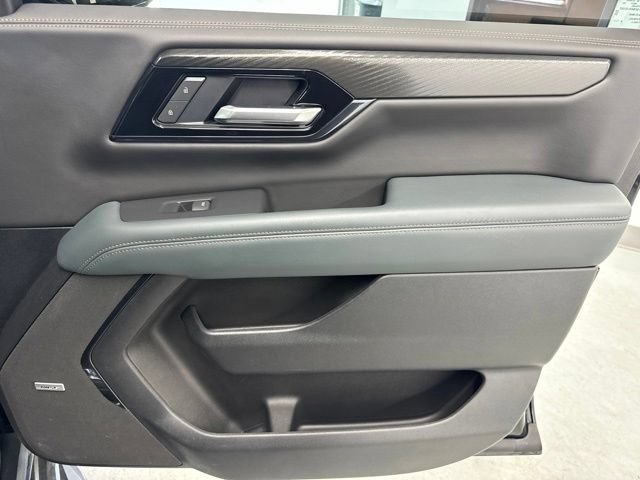 Used 2025 GMC Yukon AT4 w/ Premium Trailering Package AWD/4WD image 31