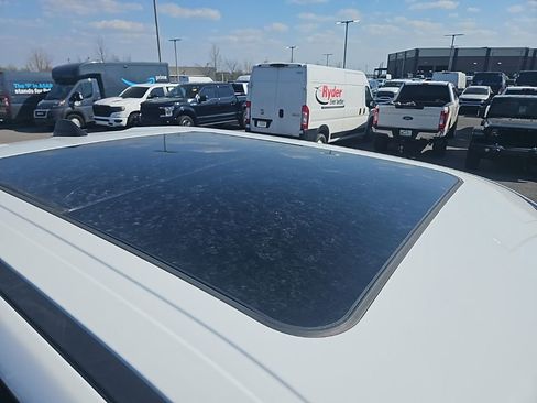 Used 2022 RAM 1500 Laramie w/ Sport Appearance Package image 10