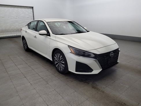 Used 2023 Nissan Altima 2.5 SV image 13