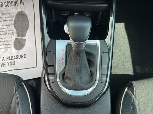 Used 2024 Kia Forte GT-Line FWD image 17