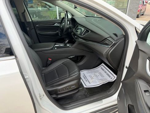 Used 2021 Buick Enclave Avenir w/ Avenir Technology Package image 5