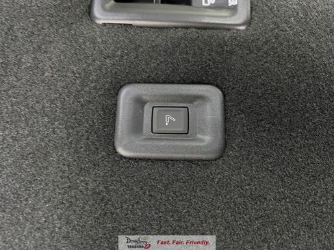 New 2026 Chevrolet Traverse RS w/ LPO, Floor Liner Package image 41