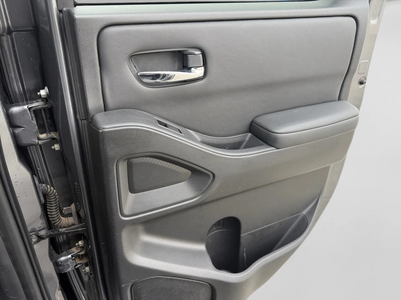 Used 2023 Nissan Frontier SV w/ Technology Package RWD image 28