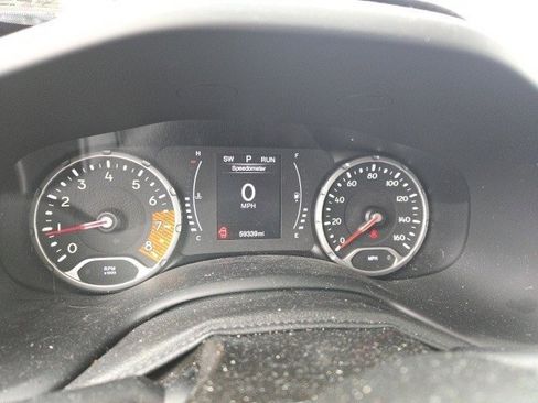 Used 2020 Jeep Renegade Latitude w/ Cold Weather Group image 7
