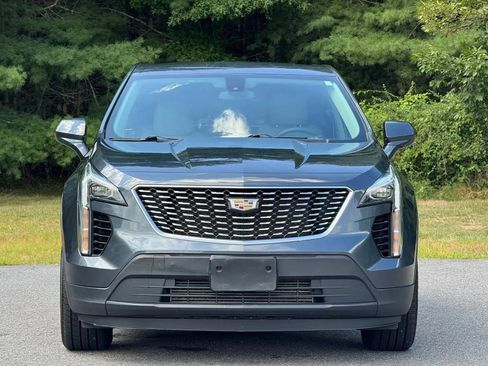 Used 2019 Cadillac XT4 Luxury FWD image 3