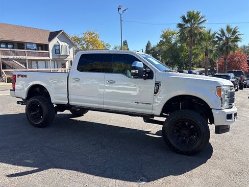 Used 2017 Ford F250 Platinum w/ Platinum Ultimate Package AWD/4WD image 6