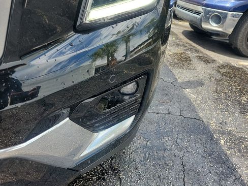 Used 2025 GMC Yukon Denali image 8