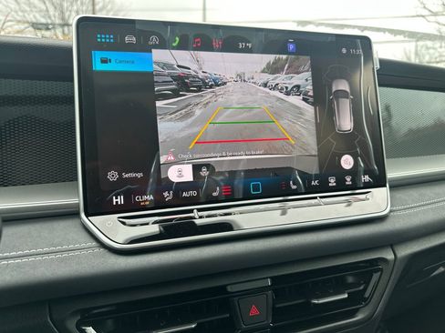 New 2026 Volkswagen Tiguan SE R-Line image 10