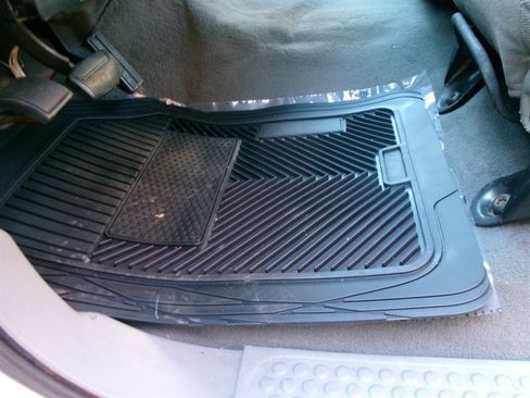 Used 2003 Ford F250 XLT image 12