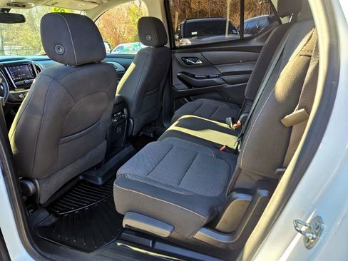 Used 2020 Chevrolet Traverse LS w/ LPO, Blackout Package image 8
