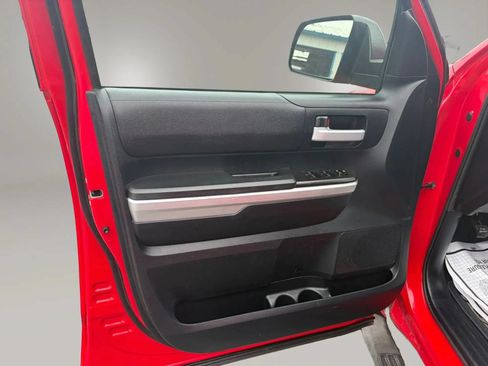 Used 2014 Toyota Tundra SR5 AWD/4WD image 19