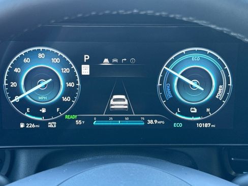 Certified 2025 Hyundai Elantra SEL image 26