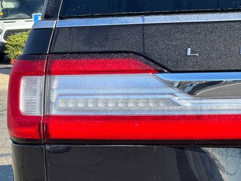 Used 2020 Lincoln Navigator L Reserve w/ Equipment Group 208A Reserve image 51
