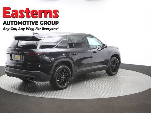 Used 2024 Chevrolet Traverse LS w/ Midnight/Sport Edition FWD image 41