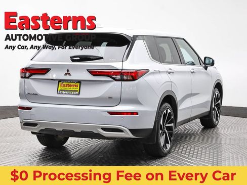 Used 2024 Mitsubishi Outlander SE AWD/4WD image 5