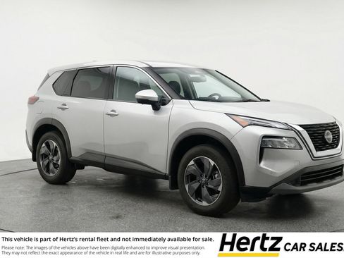 Used 2025 Nissan Rogue SV image 1